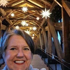 Meet your Posher, Deena